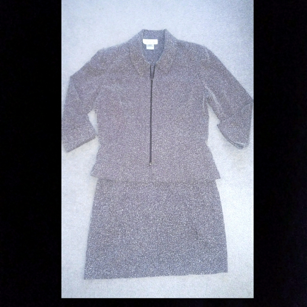 Dress suit sz 9/10 by Lisa Jo